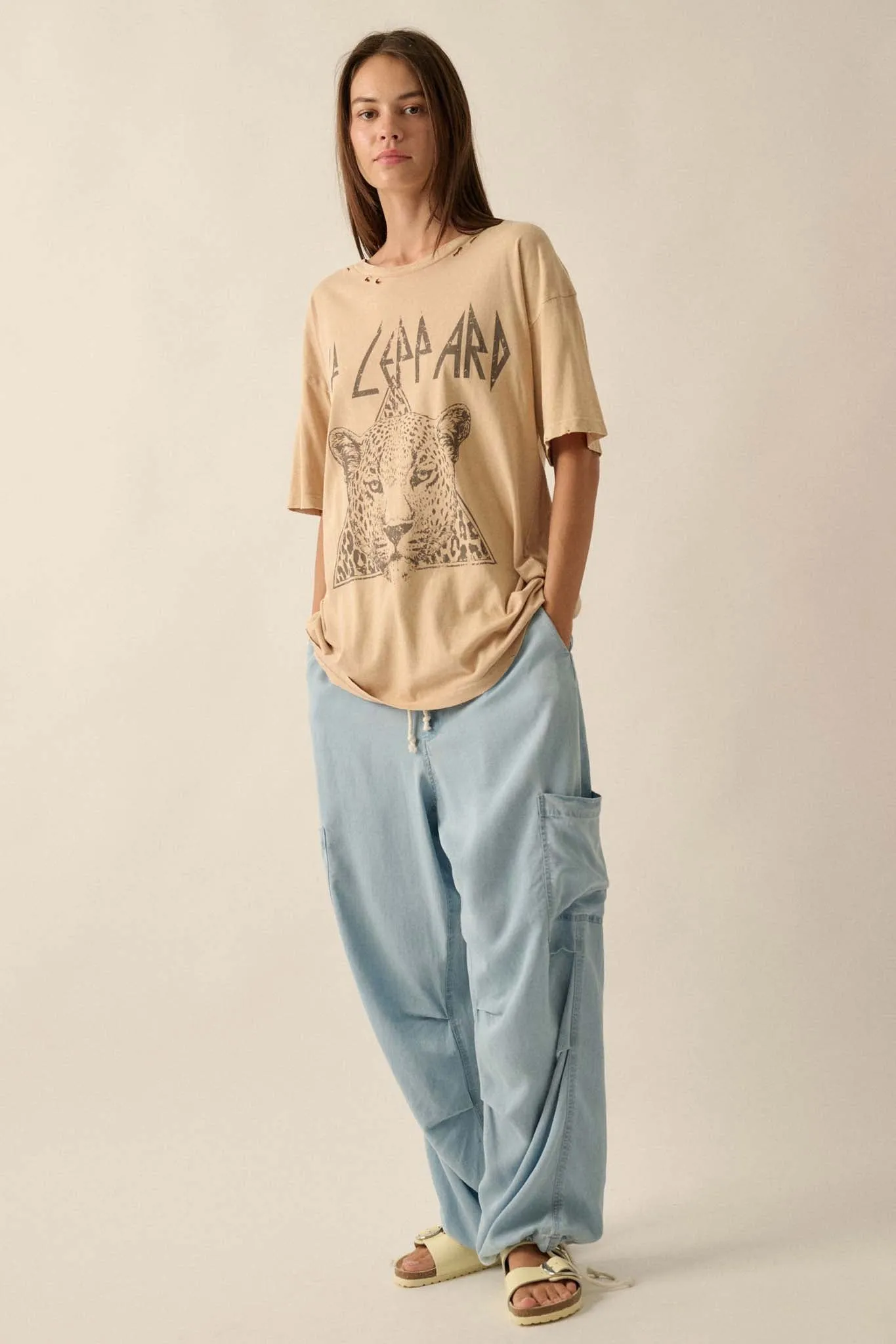 Def Leppard Distressed Oversize Graphic Tee