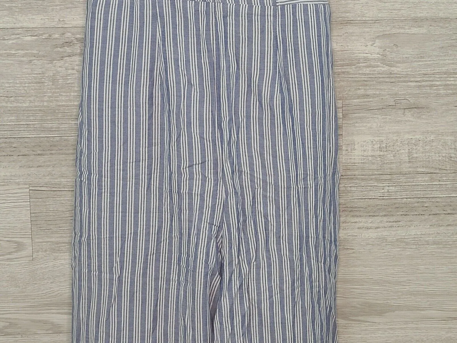 Dex Women's Blue & White Striped Cropped Wide Leg Smocked Jumpsuit Size Small