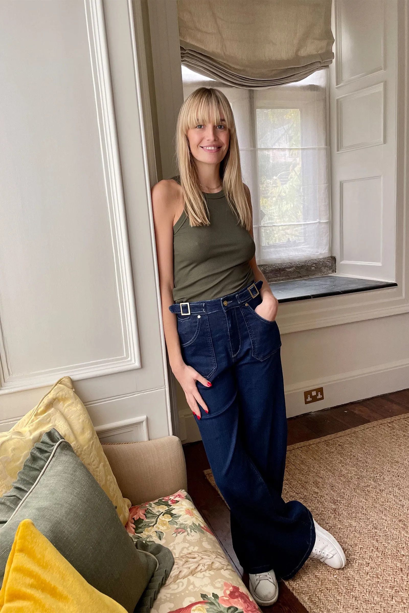 Minnie The High Top Full Length Wide Leg Flared Jeans | Working Girl [Dark Wash]