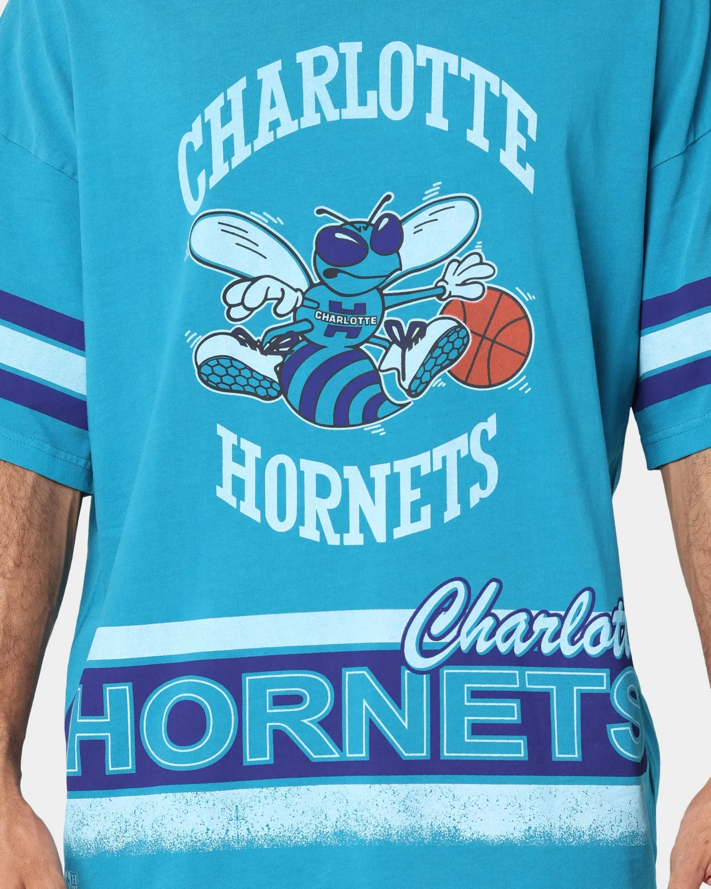 Mitchell & Ness Charlotte Hornets Vintage Conference T-Shirt Faded Teal