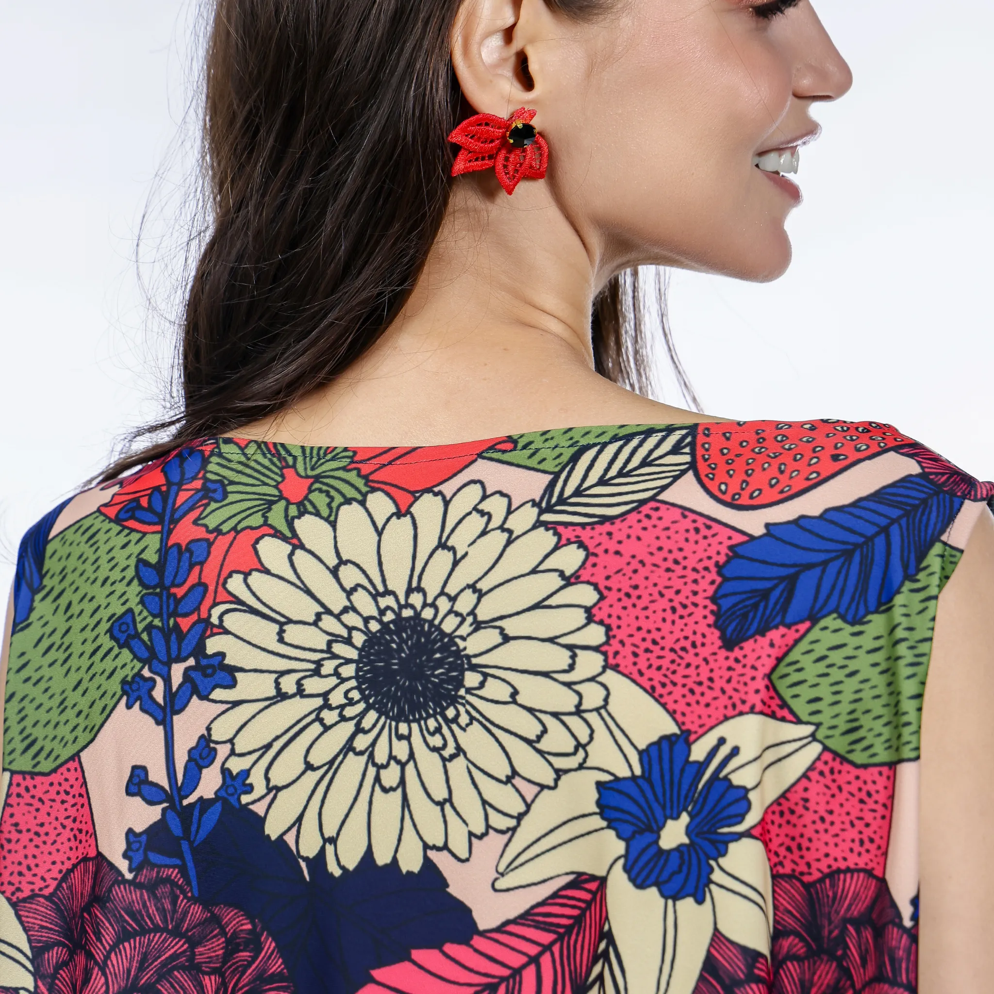 Sleeveless casual top
