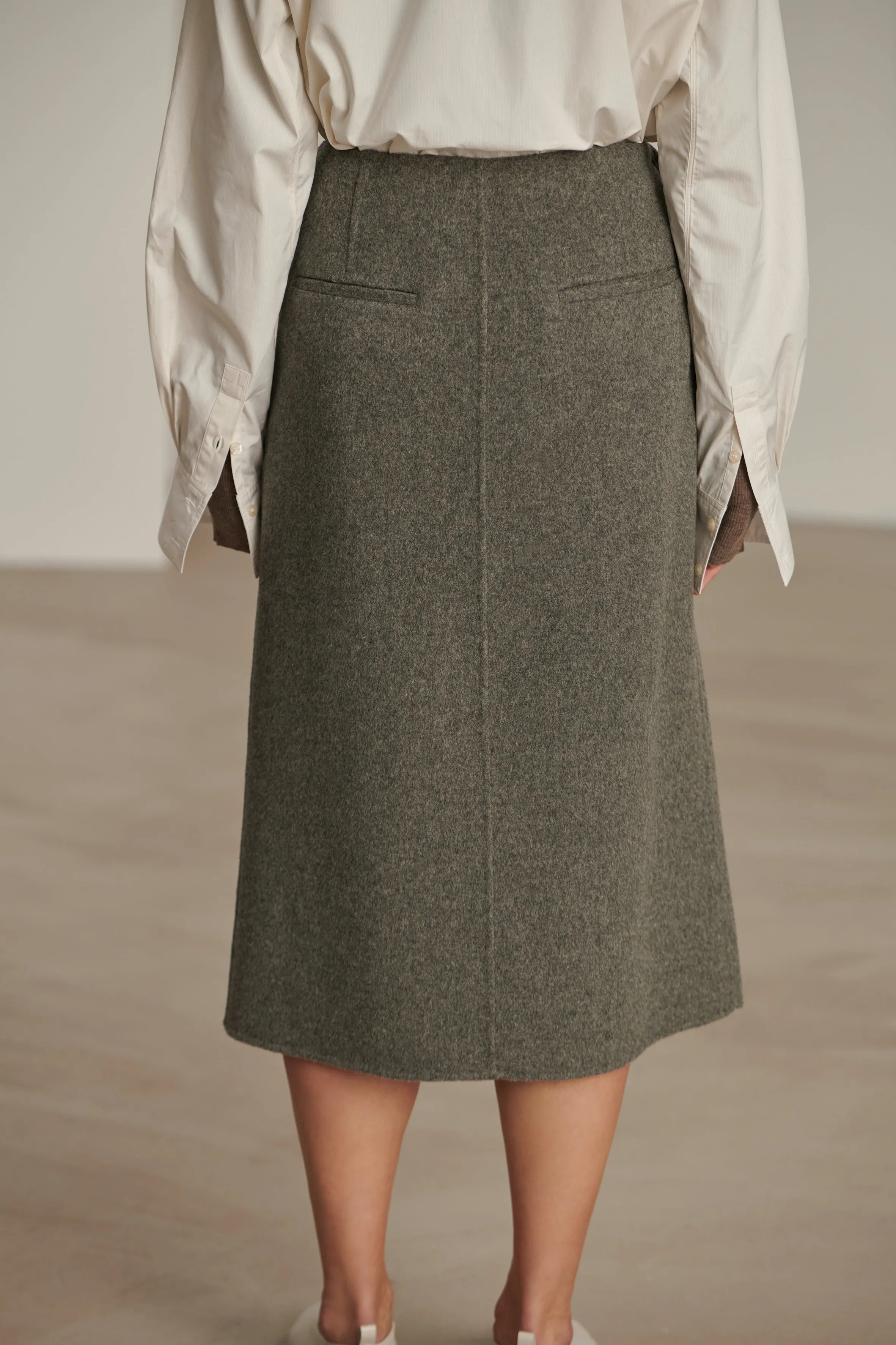 WALES GREY SKIRT